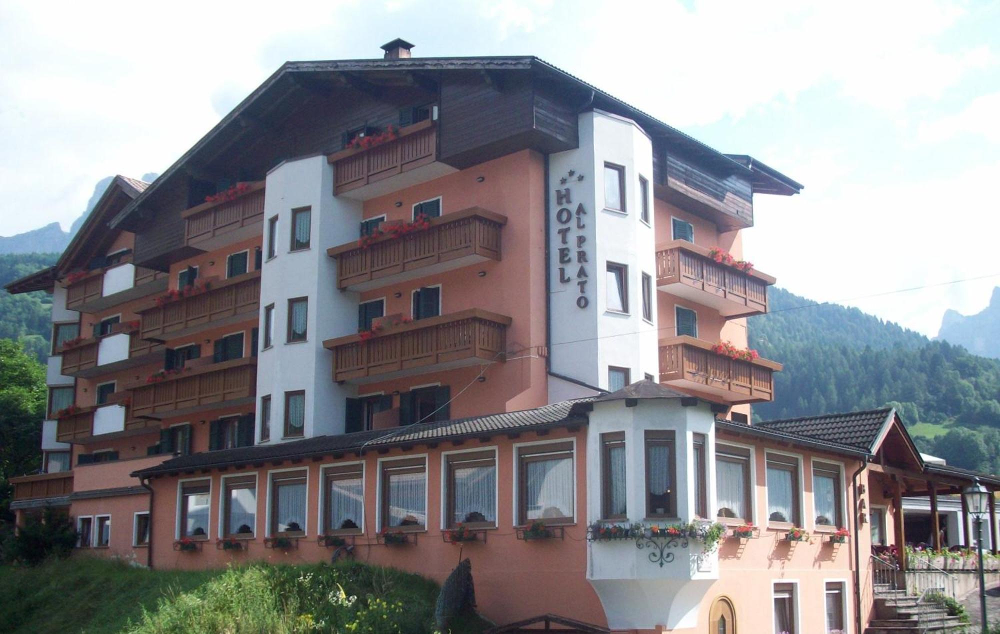Hotel Al Prato Fiera Di Primiero Bagian luar foto
