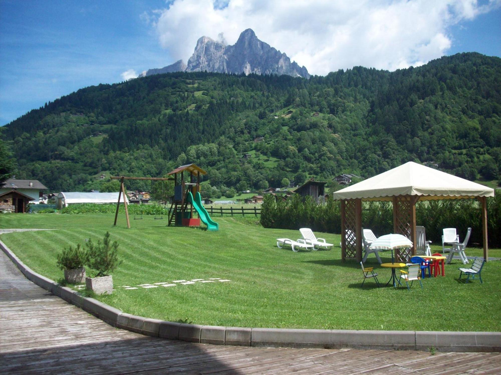 Hotel Al Prato Fiera Di Primiero Bagian luar foto