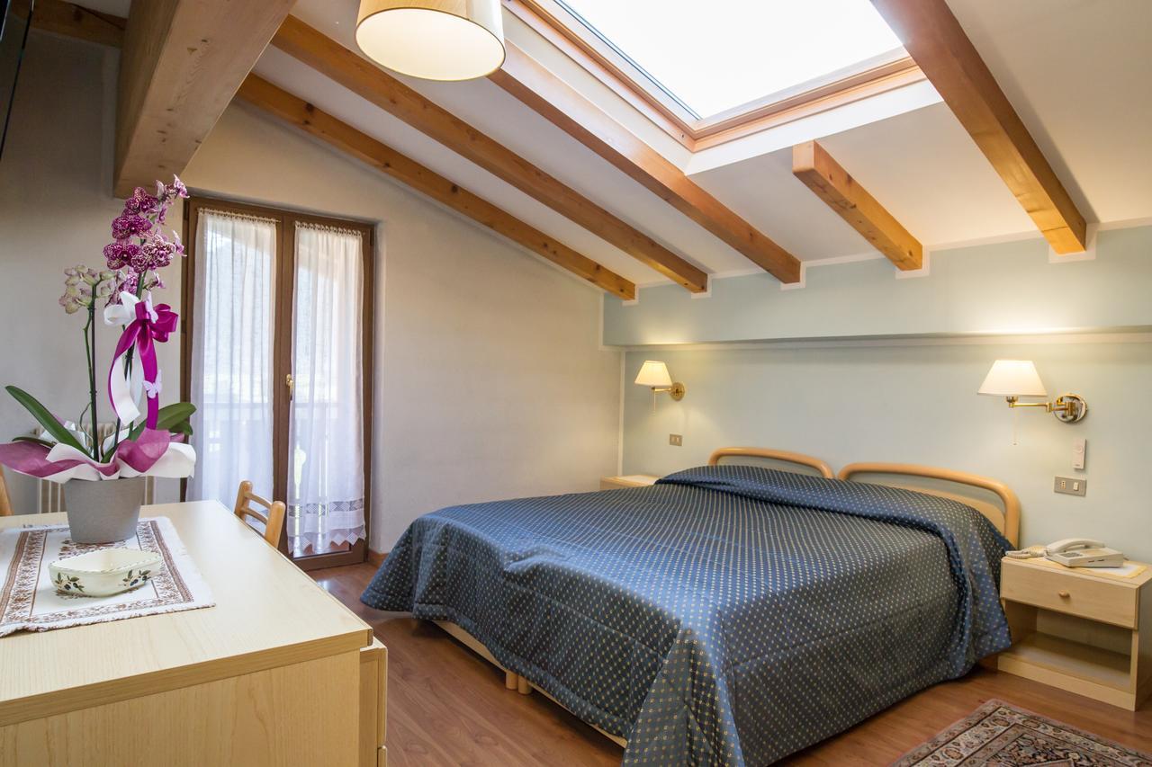 Hotel Al Prato Fiera Di Primiero Bagian luar foto