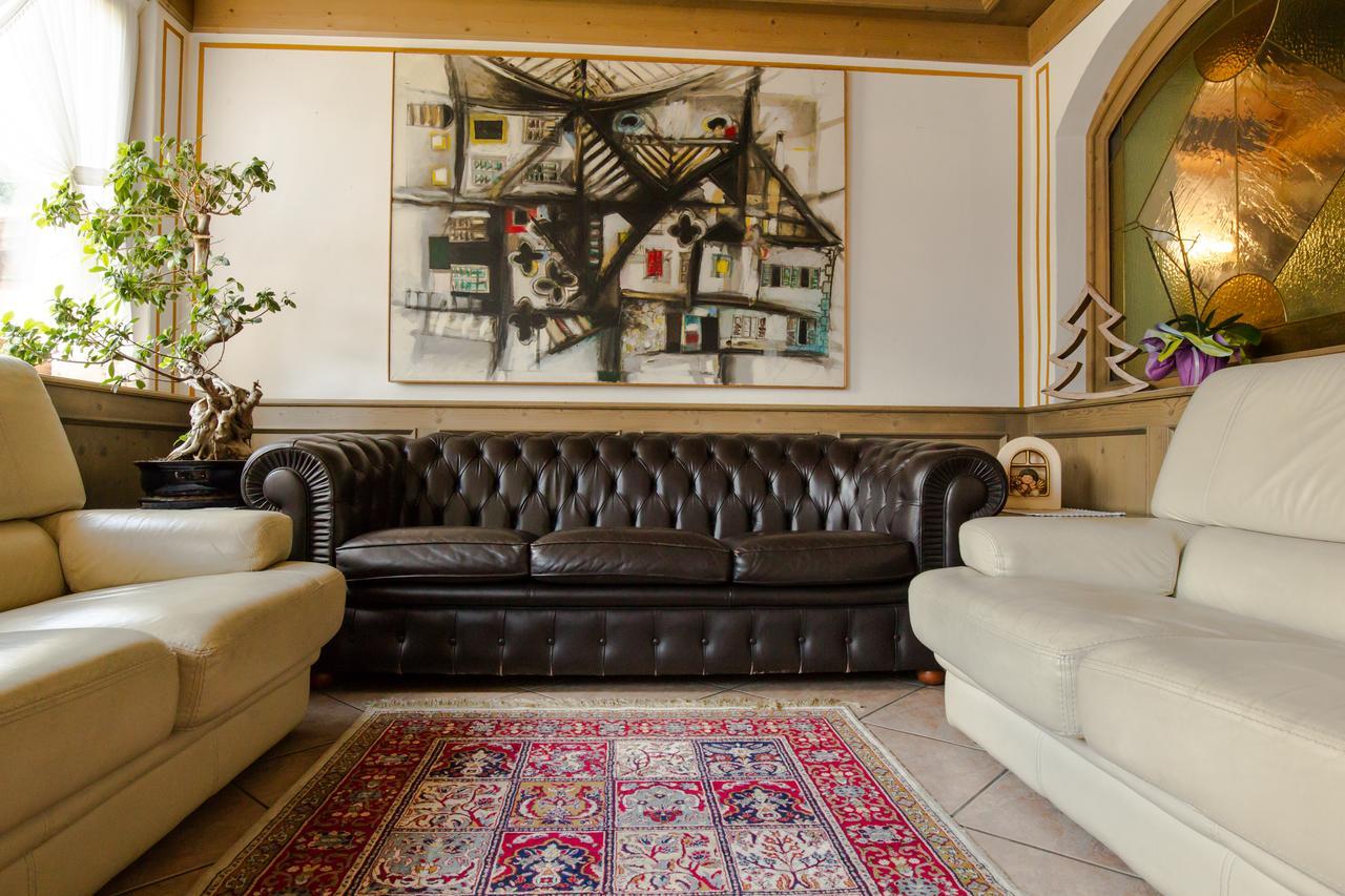 Hotel Al Prato Fiera Di Primiero Bagian luar foto