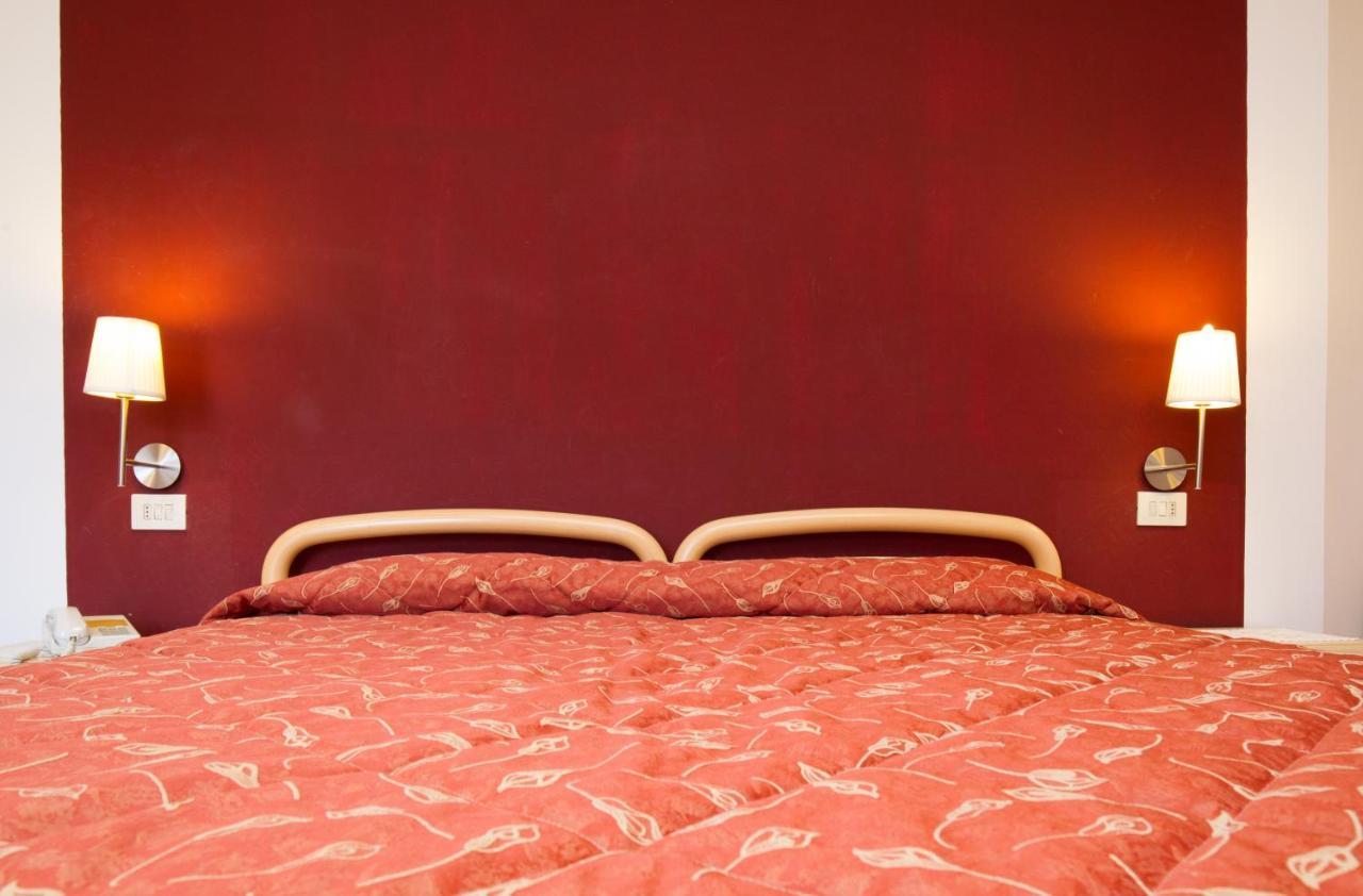 Hotel Al Prato Fiera Di Primiero Bagian luar foto