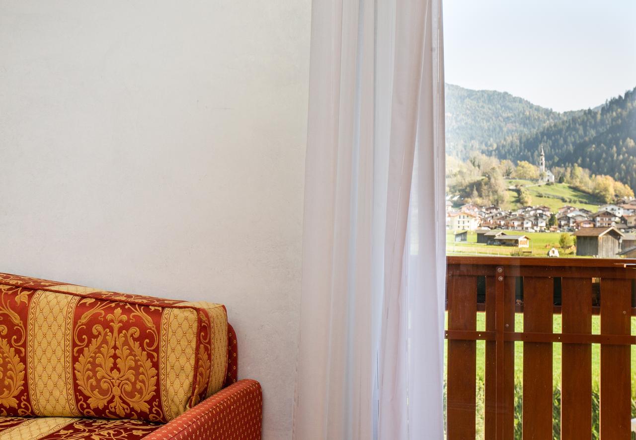 Hotel Al Prato Fiera Di Primiero Bagian luar foto